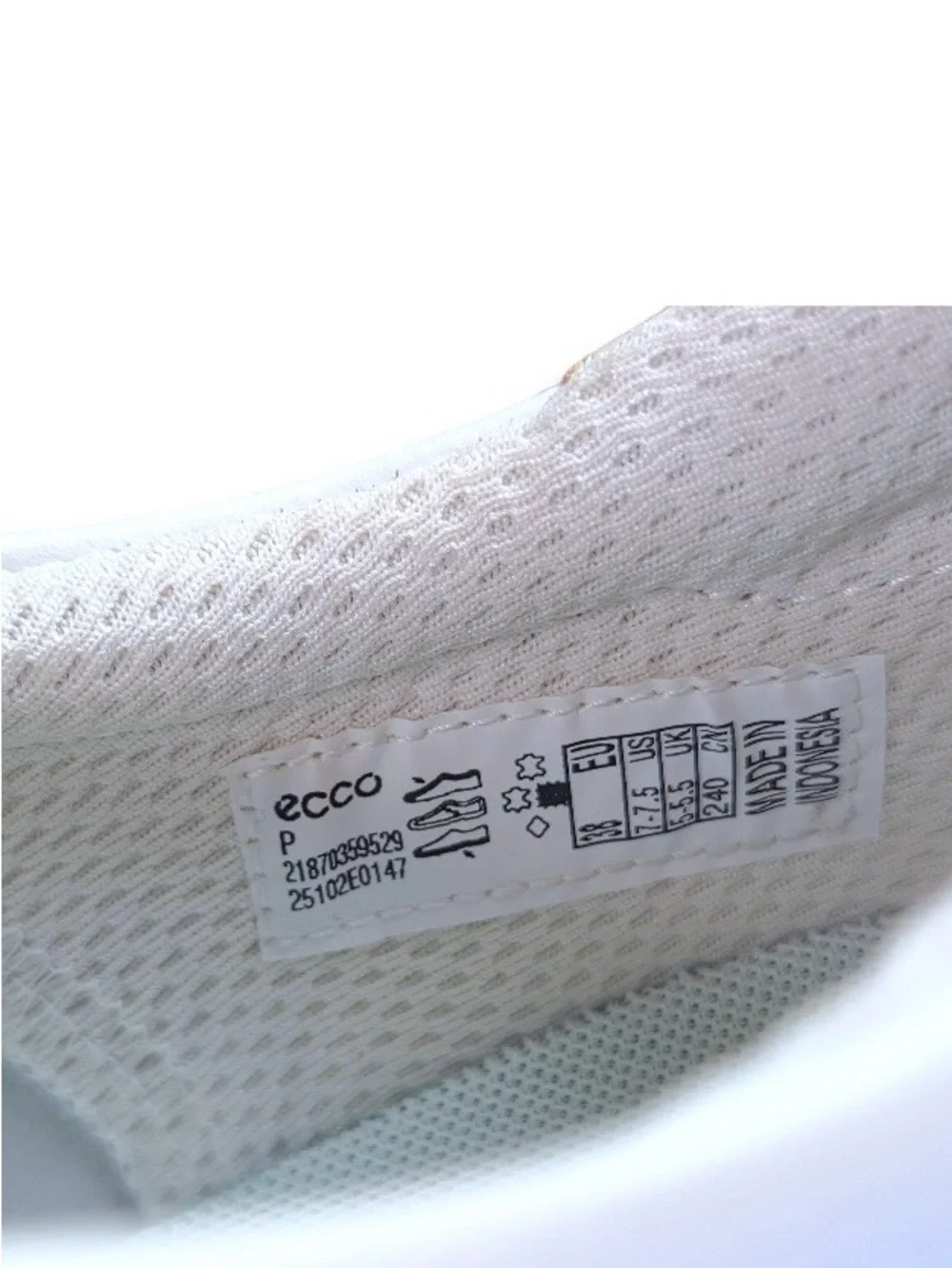 Ecco White Leather Classic Tie Low Top Women’s Sneakers Size 38